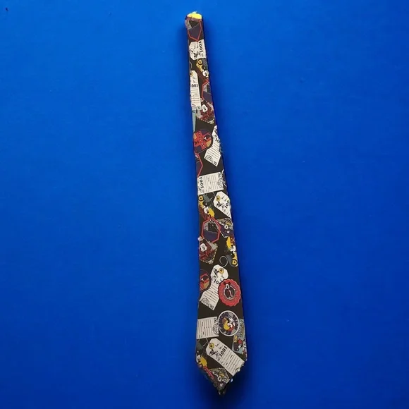 Vintage Disney Tie - Picture 2 of 5